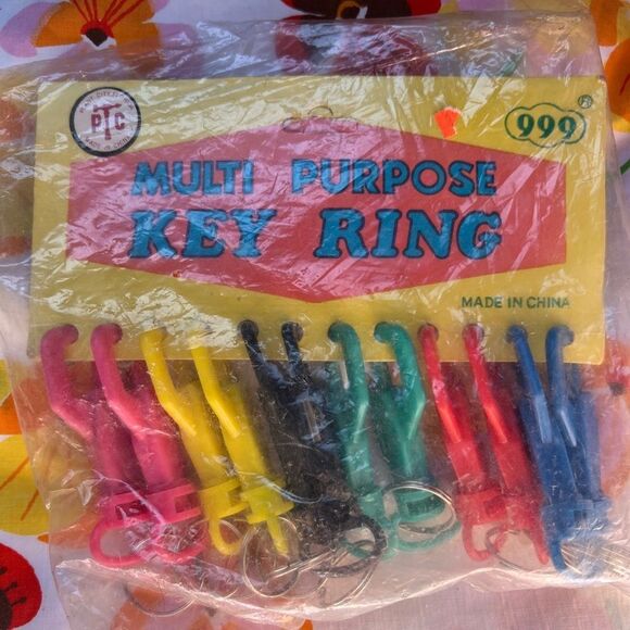 Vintage Key Rings Pack of 12 Multi Color Plastic NIP - Picture 3 of 6